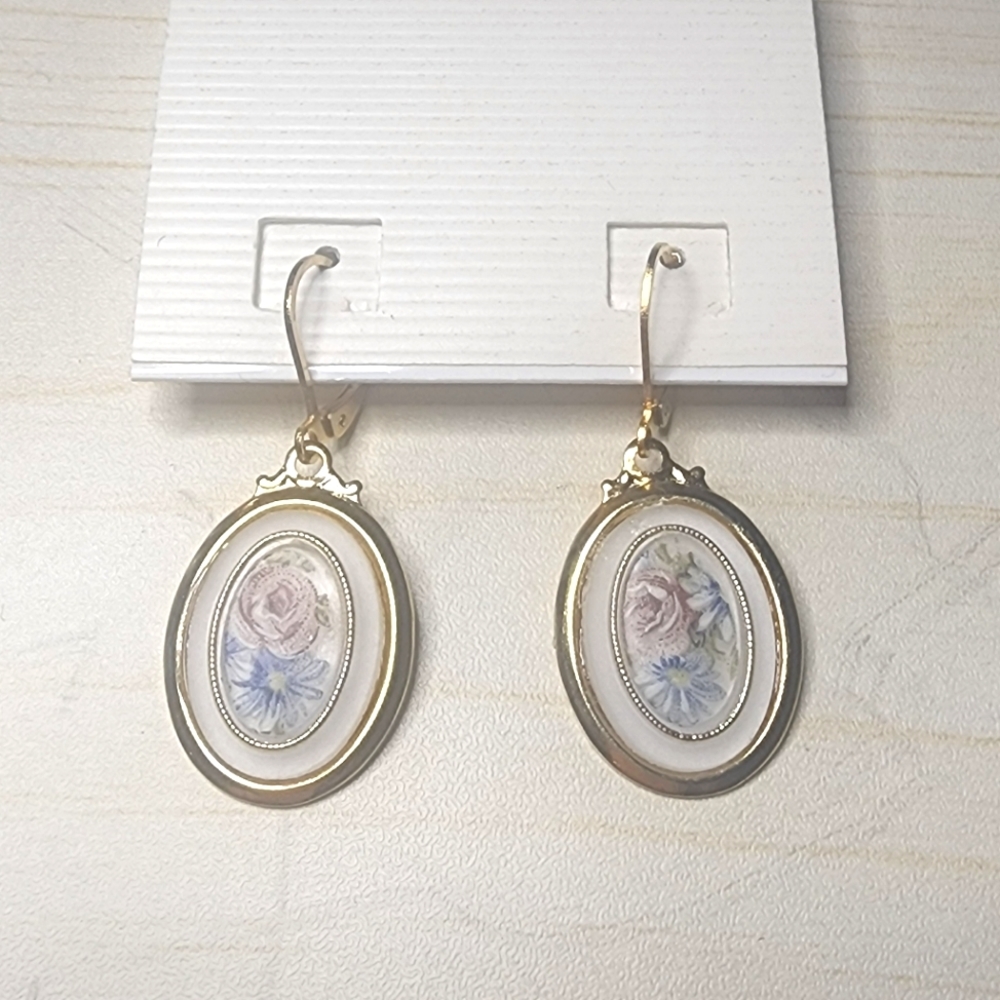 Oval Drop vintage style Earrings